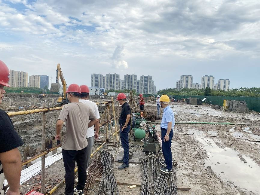 深入一線送清涼 企業關懷暖人心 ——華東分院開展“送清涼”慰問及安全檢查活動